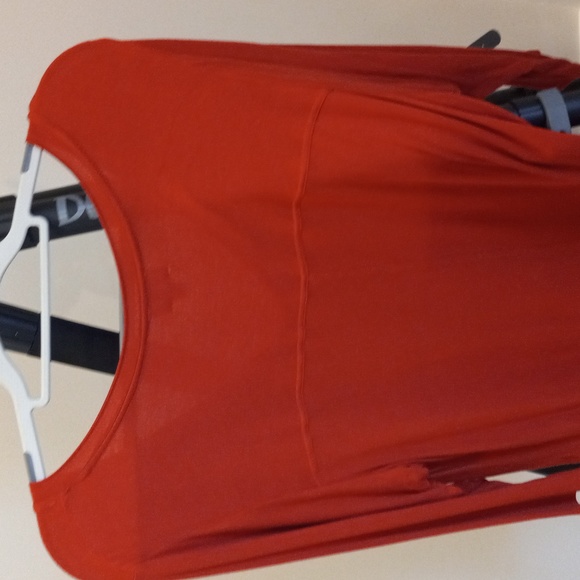 Long Sleeve V-Neck Women's Top w/Center Seam Down Front. Size 2X. Pretty Rust. - Picture 4 of 4